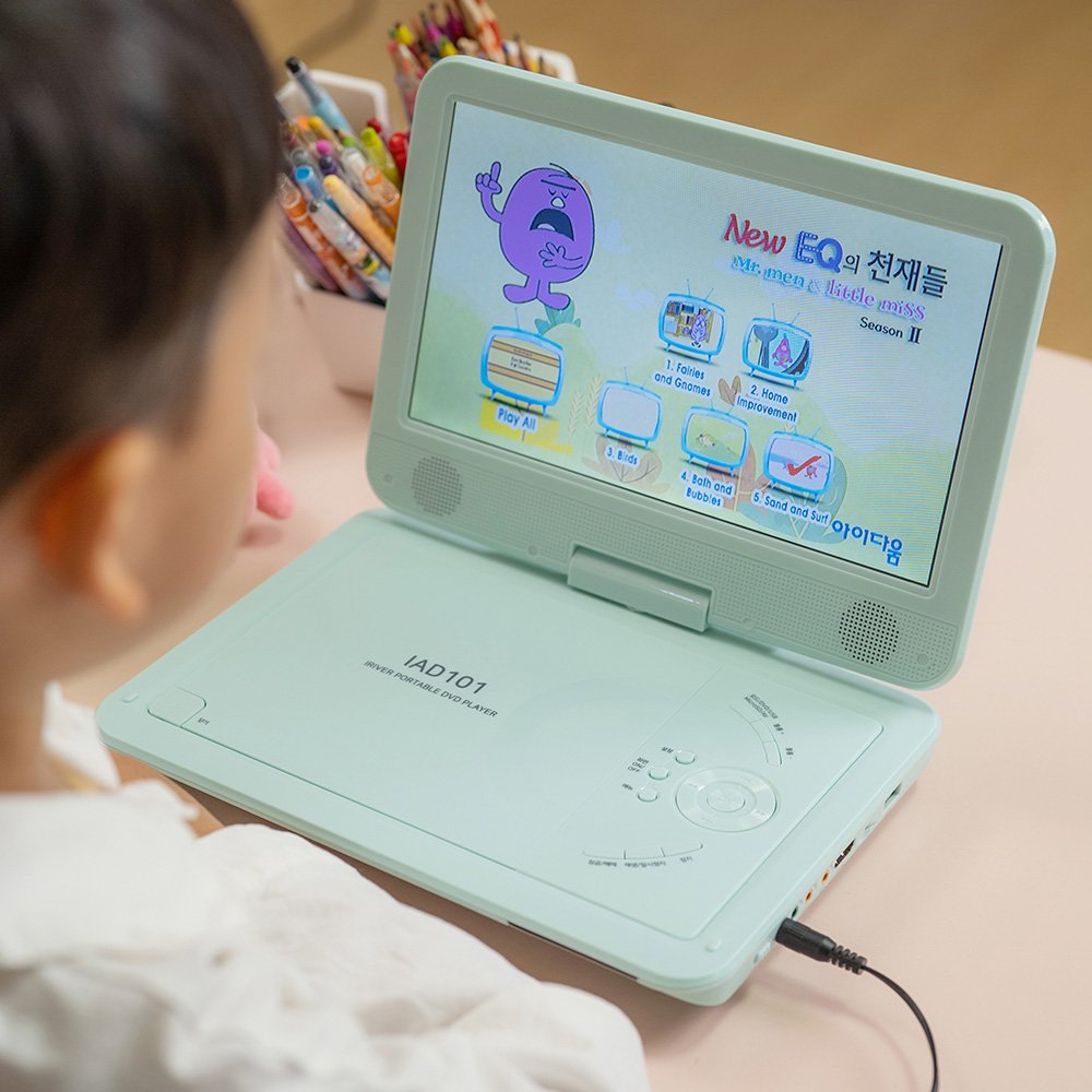 아이리버 휴대용 DVD플레이어 IAD101 최대 약 10시간 재생 CD리핑 리모컨 차일드락 HDMI 출력 화면만끄고 재생가능 영어흘려듣기, IAD101-화이트할인· 09:17:07 상세 이미지 1